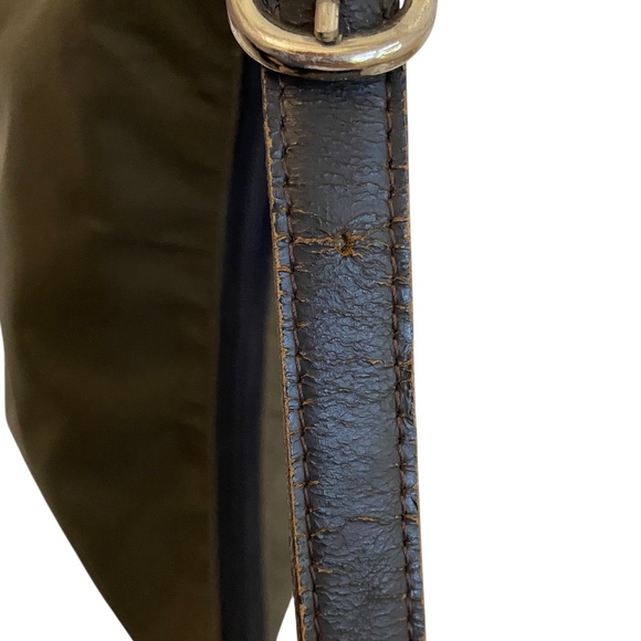 Authentic Burberry Nylon Shoulder Bag – Army Green, Nova Check, Zip Closure - Picture 9 of 16